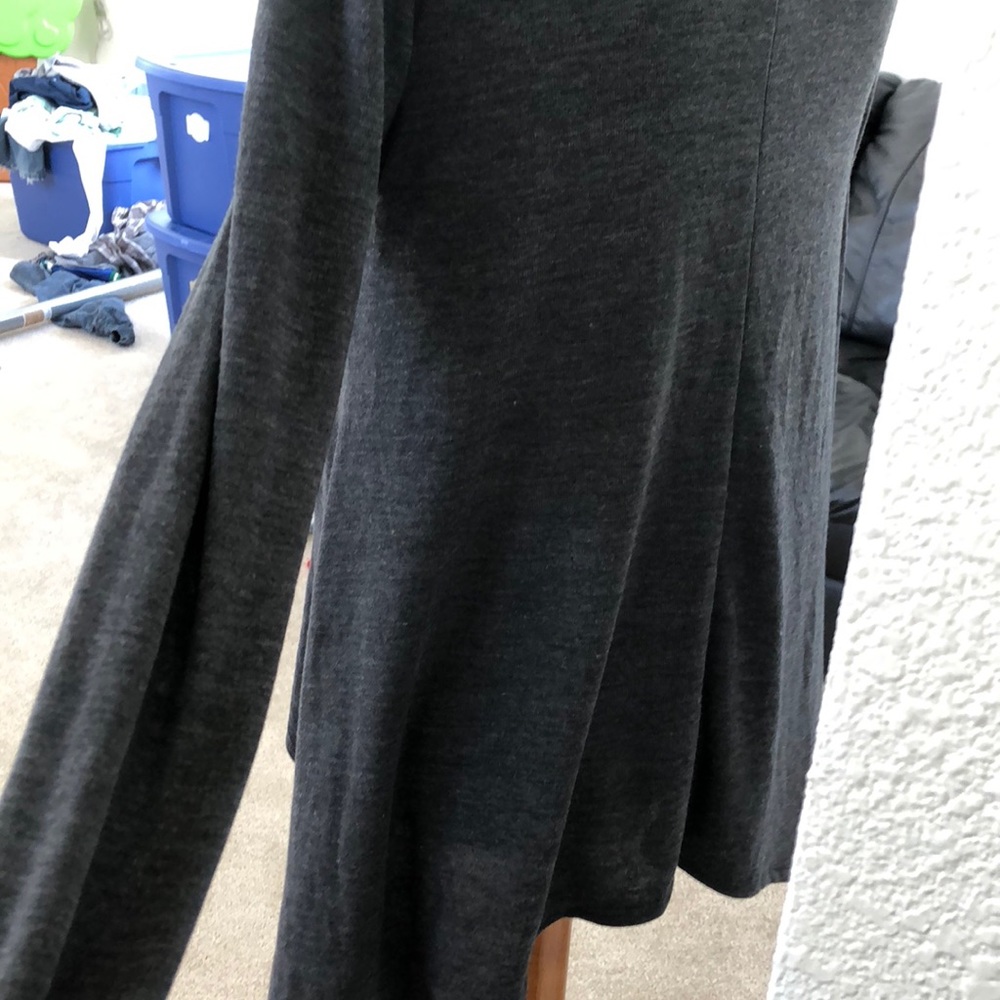 Nwot long sleeve top gray - Picture 3 of 3